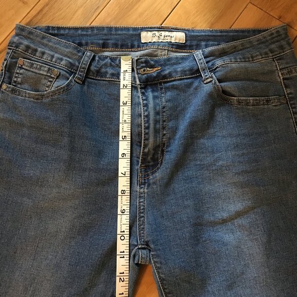 B.S. Jeans Blue Denim Ankle Jeans With Rhinestones + Pearls - Picture 13 of 16